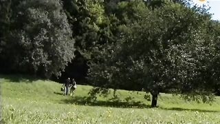 Задорные сельские девушки (С переводом)