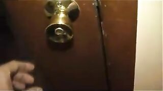 Отец поимел спящую дочь